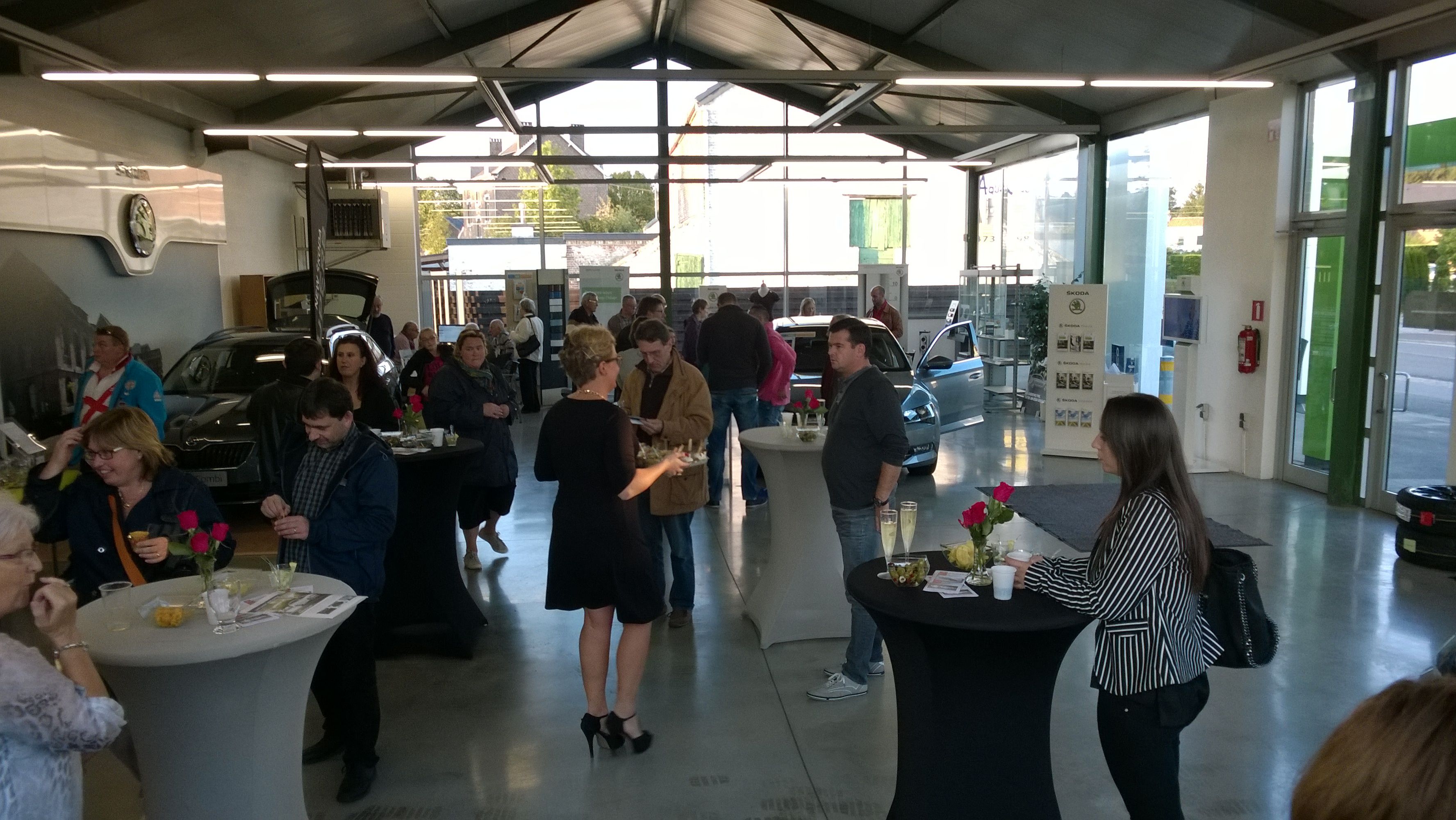 Beaucoup de visiteurs pour la présentation de la Skoda Superb Combi